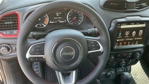 New 2023 Jeep Renegade Trailhawk image 20