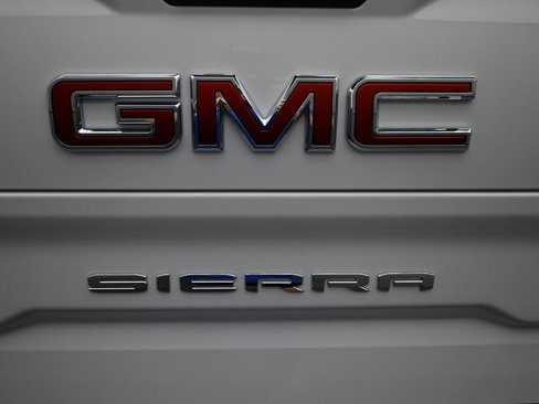 New 2026 GMC Sierra 1500 AT4 w/ Technology Package image 17