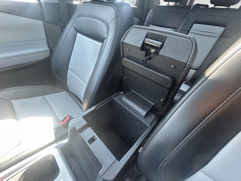 Used 2022 Ford Explorer XLT w/ Equipment Group 202A image 32
