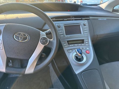Used 2015 Toyota Prius Two image 12