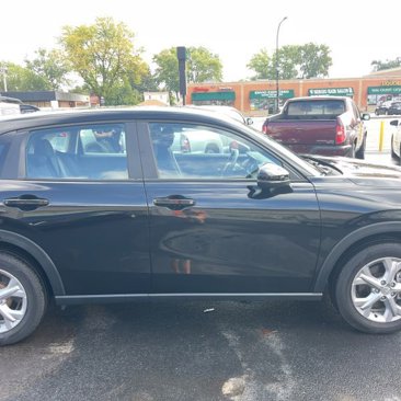 Used 2023 Honda HR-V LX image 3