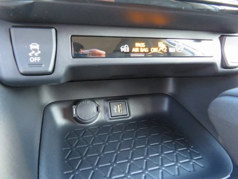 New 2025 Toyota RAV4 LE image 27