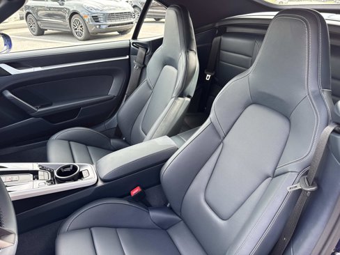 Certified 2025 Porsche 911 Carrera image 16