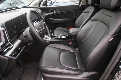 Certified 2024 Kia Sportage EX image 18