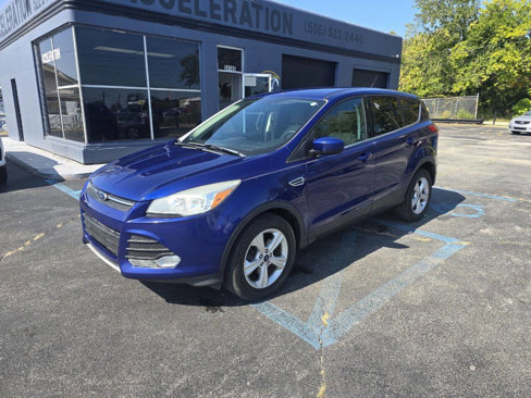 Used 2015 Ford Escape SE image 1
