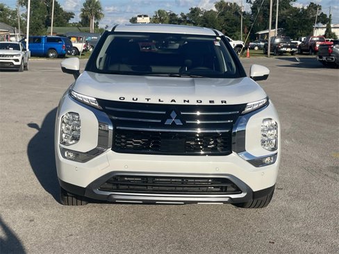 New 2025 Mitsubishi Outlander SE image 8