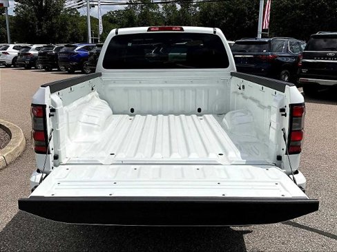 Certified 2025 Nissan Frontier SV image 30