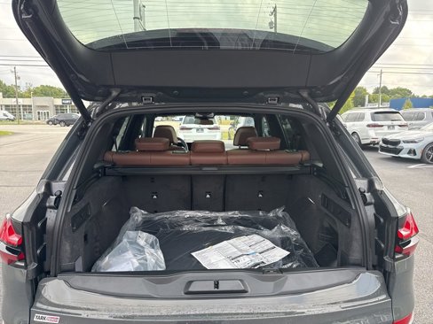 New 2026 BMW X5 M60i image 23