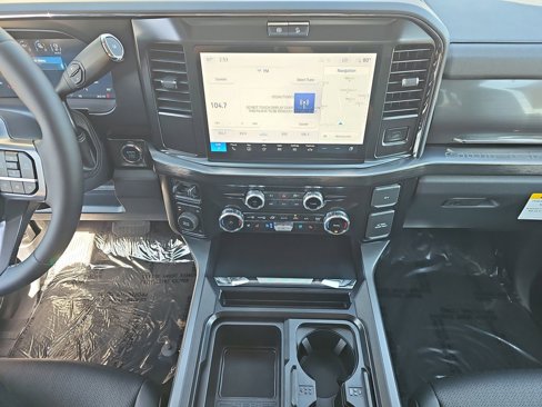 New 2026 Ford F350 4x4 Crew Cab Super Duty image 19