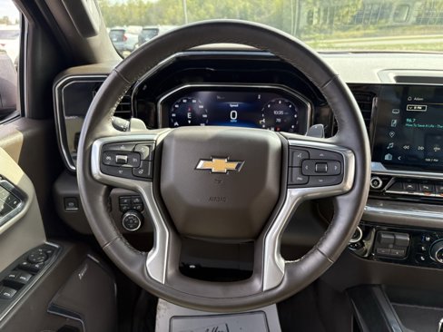 Used 2024 Chevrolet Silverado 1500 LTZ w/ LTZ Premium Package image 31