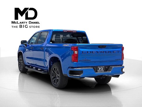 New 2026 Chevrolet Silverado 1500 Custom w/ Turbomax Blackout Package image 4