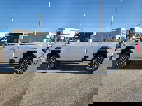 New 2025 GMC Sierra 3500 Denali Ultimate image 6