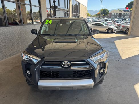 Used 2024 Toyota 4Runner TRD Off-Road Premium image 24