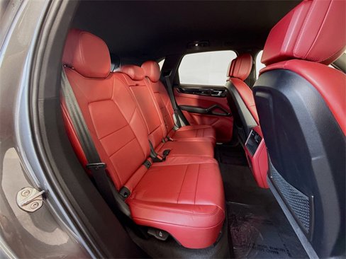 Certified 2023 Porsche Cayenne image 21