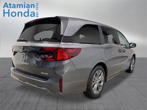 New 2026 Honda Odyssey Touring image 5