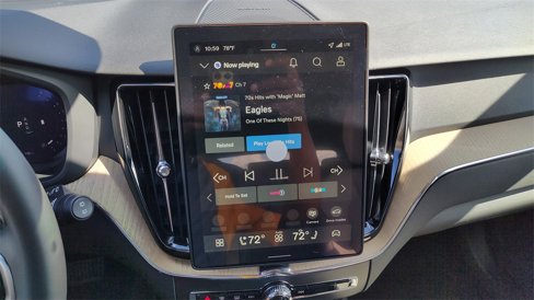 New 2026 Volvo XC60 B5 Plus w/ Climate Package image 20