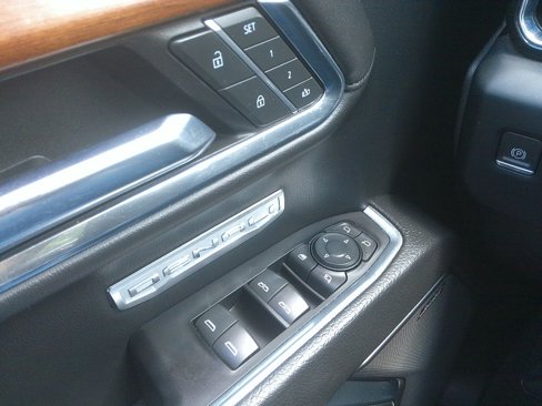 Used 2023 GMC Sierra 1500 Denali w/ Technology Package image 7