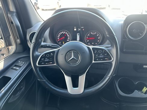 Used 2023 Mercedes-Benz Sprinter 2500 image 32