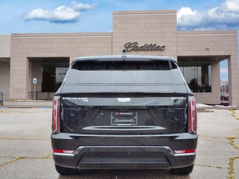 Used 2025 Cadillac Escalade IQ Sport 2 image 5