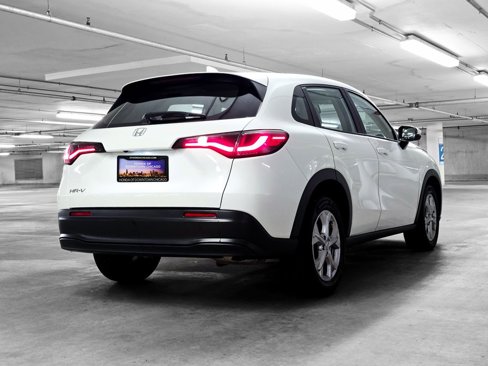 Certified 2023 Honda HR-V LX image 6