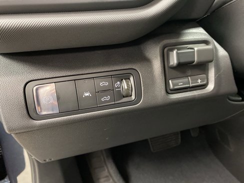 New 2026 Chevrolet Silverado EV LT image 30
