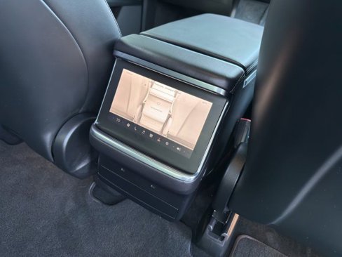 Used 2022 Tesla Model X Plaid image 25