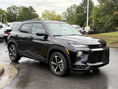 Used 2023 Chevrolet TrailBlazer RS w/ Sun and Liftgate Package image 7