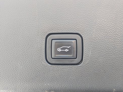 Used 2023 Chevrolet Traverse High Country image 14