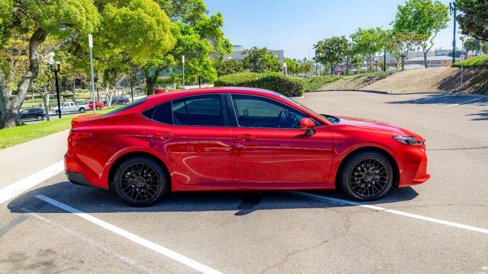 Used 2025 Toyota Camry LE image 9