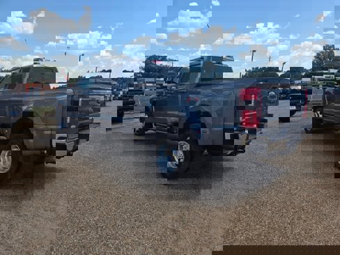 New 2025 Ford F350 Lariat image 3