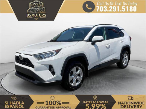 Used 2021 Toyota RAV4 XLE image 1