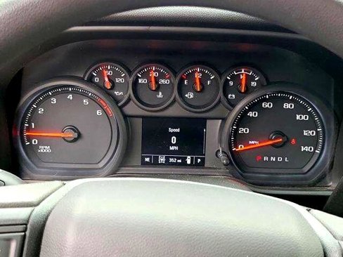Used 2025 Chevrolet Silverado 2500 Custom image 30