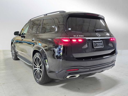 New 2026 Mercedes-Benz GLS 580 4MATIC image 5