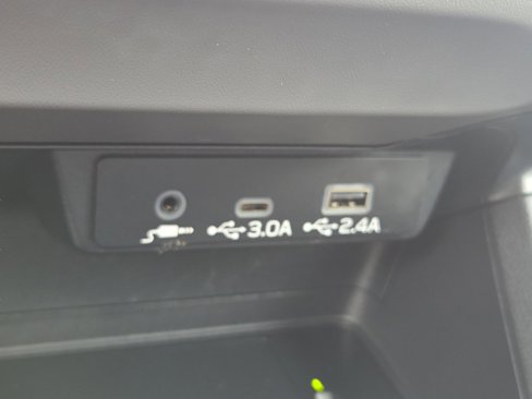 Certified 2024 Subaru Crosstrek 2.0i Premium image 9