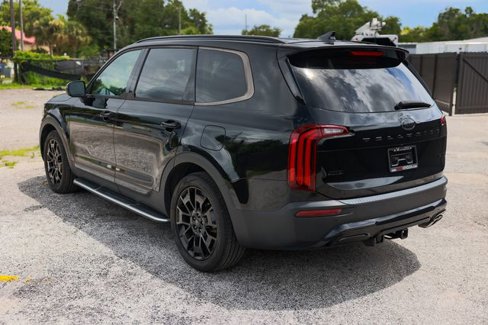 Used 2021 Kia Telluride EX w/ EX Premium Package image 6