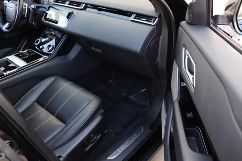 Used 2020 Land Rover Range Rover Velar R-Dynamic S image 28
