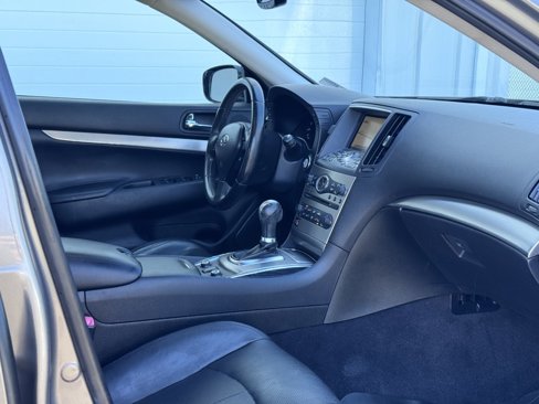 Used 2012 INFINITI G37 x image 13