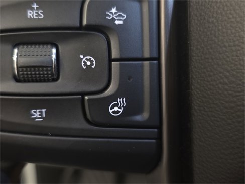 Used 2024 GMC Sierra 1500 AT4 w/ Technology Package image 38