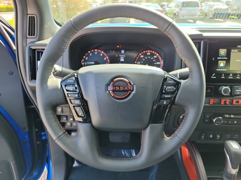 Used 2025 Nissan Frontier PRO-4X image 21