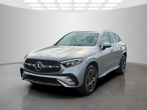 Used 2023 Mercedes-Benz GLC 300 4MATIC image 3