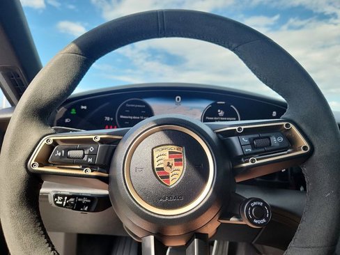Used 2025 Porsche Taycan 4S image 19