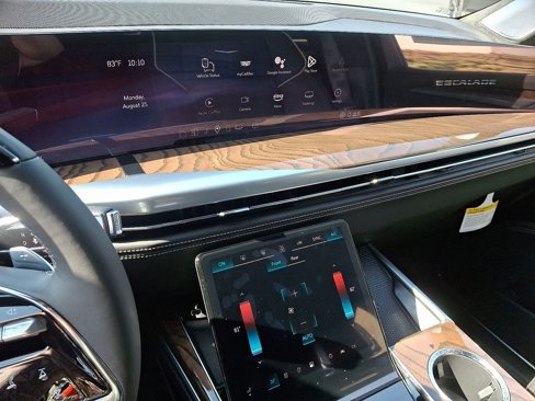 New 2025 Cadillac Escalade ESV Sport Platinum w/ LPO, ONYX Package image 8