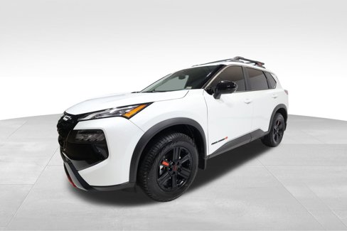 Used 2025 Nissan Rogue SV w/ Rock Creek Premium Package image 8