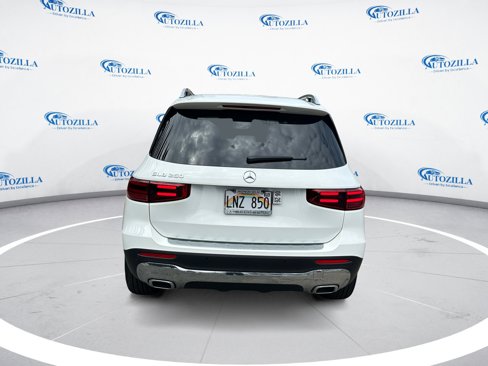 Used 2024 Mercedes-Benz GLB 250 image 4