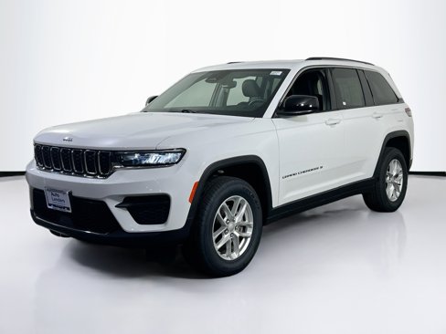Used 2023 Jeep Grand Cherokee Laredo w/ Luxury Tech Group I image 1