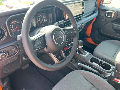 New 2025 Jeep Wrangler Unlimited Rubicon image 2