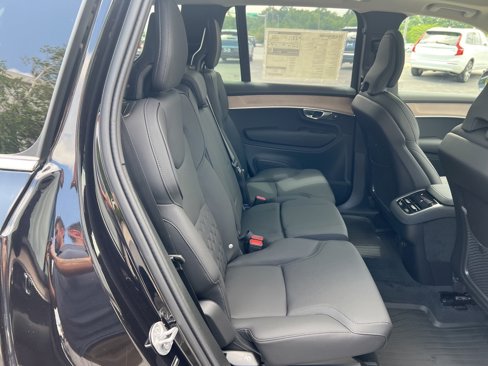 New 2026 Volvo XC90 B6 Plus w/ Protection Package Premier image 34