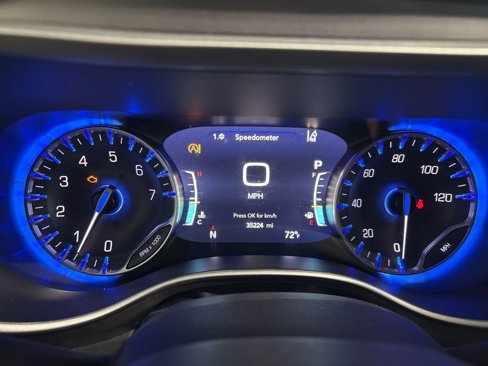 Used 2024 Chrysler Pacifica Touring-L image 29