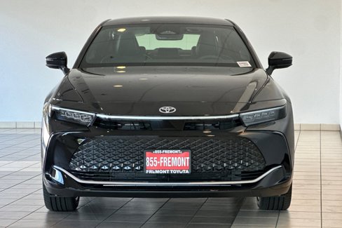 New 2026 Toyota Crown Limited image 3