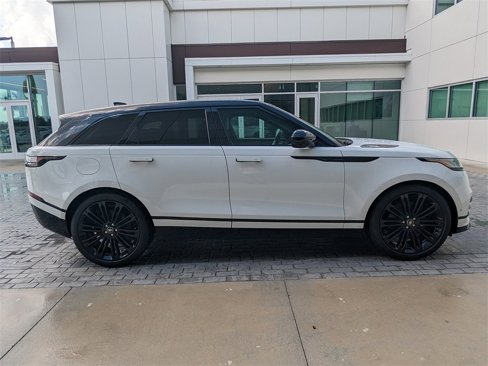 New 2026 Land Rover Range Rover Velar Dynamic SE image 3